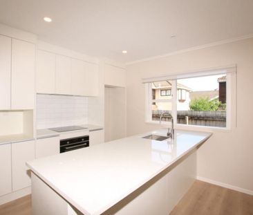 1/90 Ranfurly Road, Epsom - Photo 2