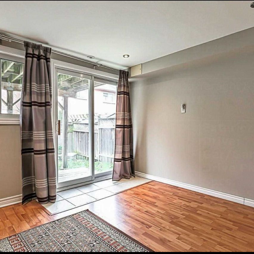 For Lease - 66 Coleridge Drive, Newmarket, Ontario - Photo 1