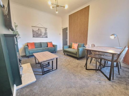 1 bedroom in a house share to rent - Photo 1