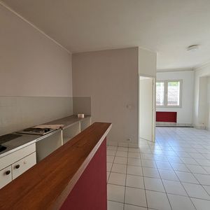 Location Appartement 2 pièces 33m² - Photo 2