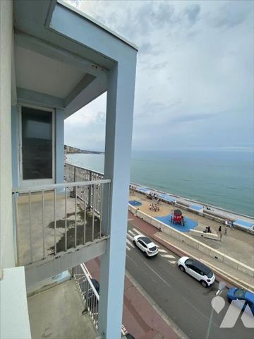 Pleine vue Mer, appartement de Type 3 au 4ème étage - Photo 5