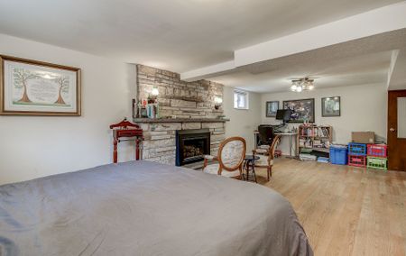 For Lease - 40 Lady Bank Road, Toronto, Ontario - Photo 2