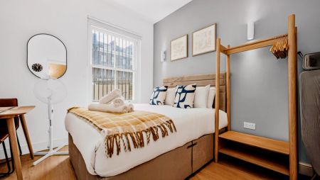 Chic Central London Flat | Perfect City Base - Photo 3