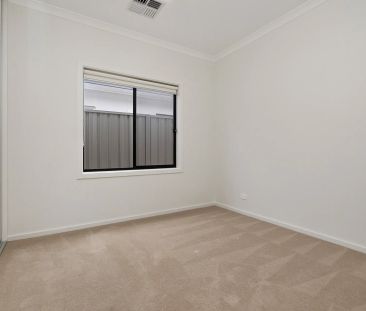 Modern Family Living in a Fast-Growing Eyre Community - Photo 5