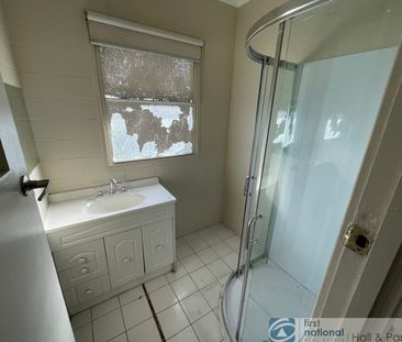 Comfortable 3-Bedroom Home in Doveton - Photo 5
