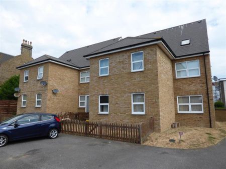 2 bedroom flat to rent - Photo 5