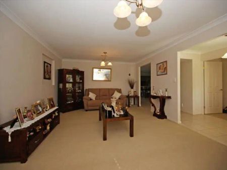 5 Amber Close, Mango Hill QLD 4509 - Photo 2