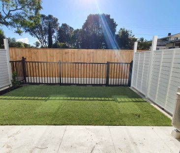 Lovely 2 bedroom townhouse - Photo 4
