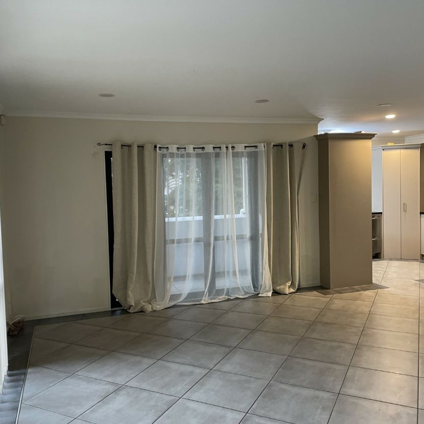 Beauty in Totara Heights - Photo 1