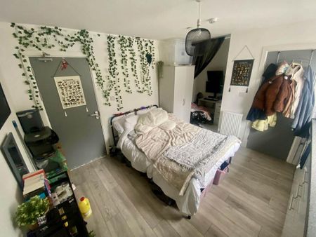 1 bedroom flat to rent - Photo 3