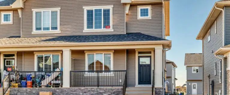Spectacular New 3 Bedroom/2.5 Bathroom Duplex! | 38 Legacy Reach Close Southeast, Calgary - Photo 1