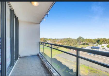 “Modern & Convenient Living in the Heart of Leumeah! Bedrooms: 1 I Bathrooms: 1 I Carspace: 1” - Photo 2