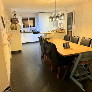 MODERN AND SPACIOUS - Photo 2