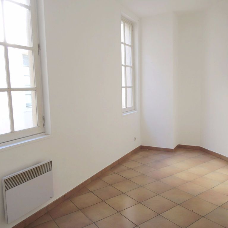 Location appartement 2 pièces, 40.43m², Nîmes - Photo 1
