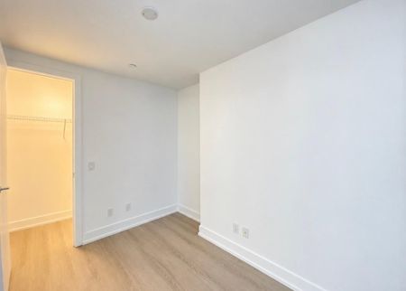 For Lease - 7 Grenville Street Unit# 5207, Toronto, Ontario - Photo 4
