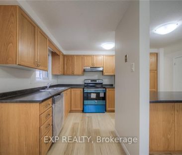 Detached Home For Lease | X8097478 - Photo 2