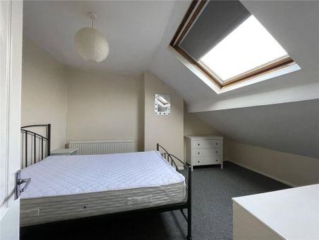 3 bedroom semi-detached house to rent - Photo 4