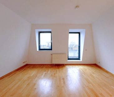 Direkt am Marktplatz! 1 Zimmer Apartment mit Einbauküche und Balkon! - Photo 4