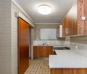 4/29 Clayton Street, Hermit Park QLD 4812 - House For Rent | Domain - Photo 3