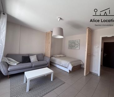 Location Appartement 1 pièce 38m² THONON LES BAINS 74200 - Photo 5