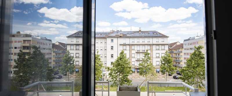 Geschmackvolles möbliertes Apartment in der Nähe Wasserturm mit Balkon und EBK - Foto 1