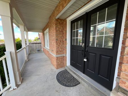 For Lease - 1667 Frolis Street, Oshawa, Ontario - Photo 3