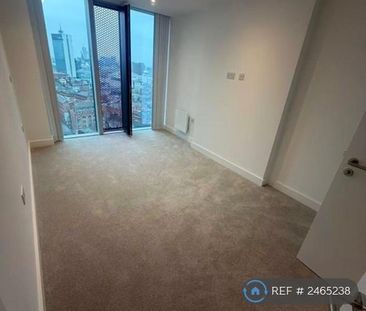 2 bedroom flat to rent - Photo 4