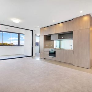 Chic Executive Living - Photo 2
