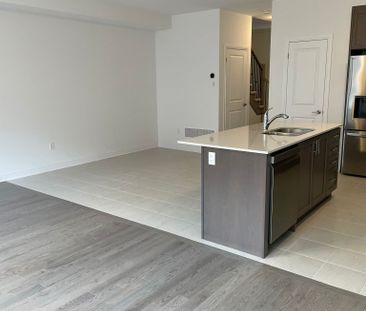 For Lease - 913 Douro Street, Stratford, Ontario - Photo 1