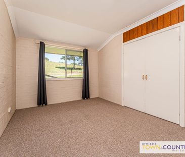 Escape to Peace & Space - Your Quiet Out-of-Town Retreat Awaits - Photo 2