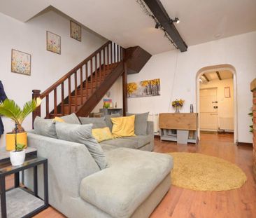 2 bedroom end of terrace house to rent - Photo 2