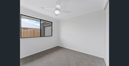 Simply Stunning Coastal Living in Urangan - Photo 3