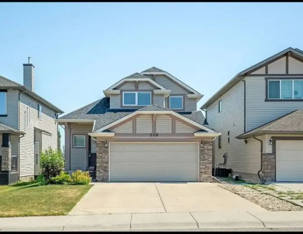 Single family 3 bedroom house facing Capt. Nichola Goddard School | Panamount St NW, Calgary - Photo 1