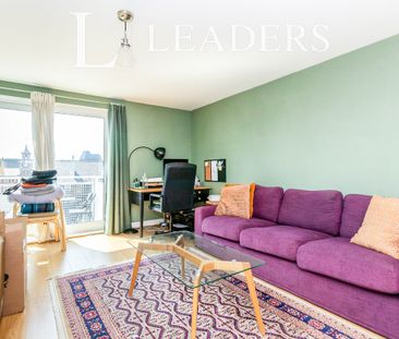 1 bedroom apartment to rent Station Approach, Epsom, KT19 - Photo 1