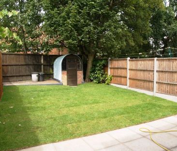 3 bedroom end of terrace house to rent - Photo 5