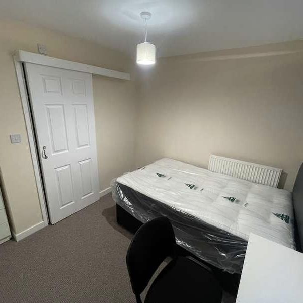 John Rous Avenue, Coventry, CV4 - Photo 1