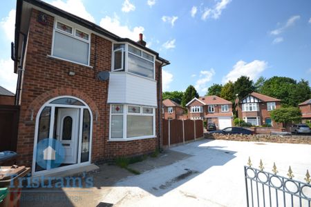 4 bed Detached House for Rent - Photo 2