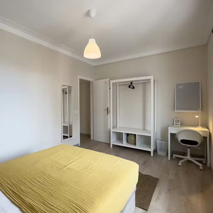 Carrer de Verdi, Barcelona, Catalonia 08024 - Photo 1