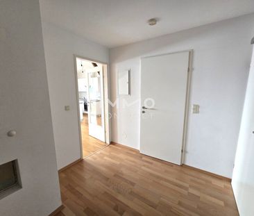 Zentrale Dachgeschoß-Wohnung in ruhiger Innenhoflage : 2 Zimmer plu... - Photo 1