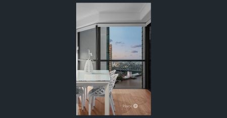 Elevated Inner-City Living in a Renowned Brisbane Landmark - Photo 5