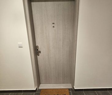 Pronájem bytu 1+kk • 37 m² bez realitkyU Tesly, Praha - Hloubětín - Photo 4