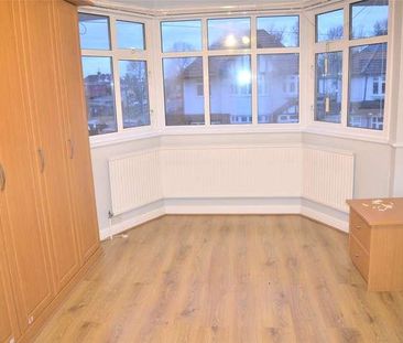 Litchfield Avenue, Morden, SM4 - Photo 6