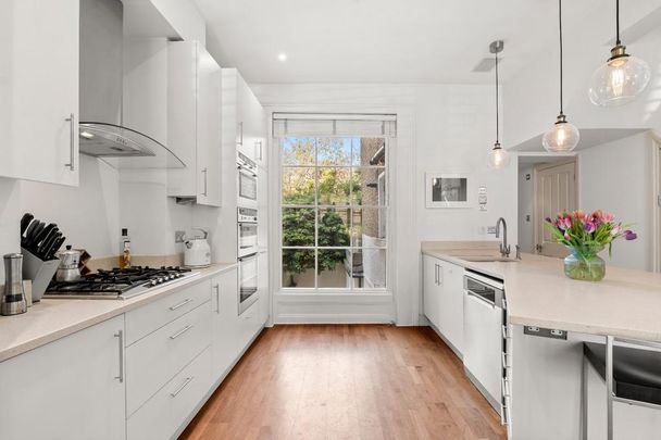 3 bedroom maisonette to rent - Photo 1