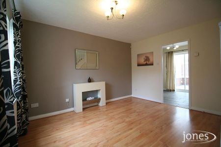 2 bedroom semi-detached house to rent - Photo 2