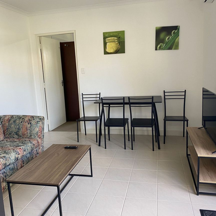 Charming 1 Bedroom Unit in North Eastern Suburbs! - Photo 1