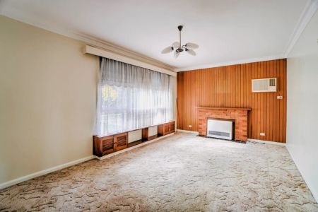 4Bedrooms, 1Bathrooms - Photo 3