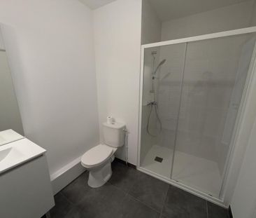 Location Appartement 2 pièces 41m² MONT DE MARSAN 40000 - Photo 5