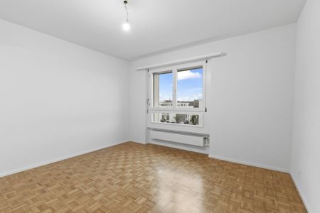 Centrally located, completely renovated 2024! - Photo 4