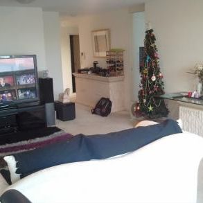 Newington - Photo 1