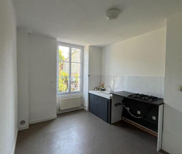 Location Appartement 3 pièces 77m² ALENCON 61000 - Photo 4